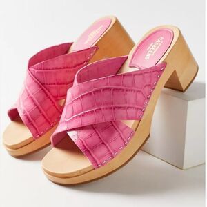 Swedish Hasbeens Fuchsia Mules